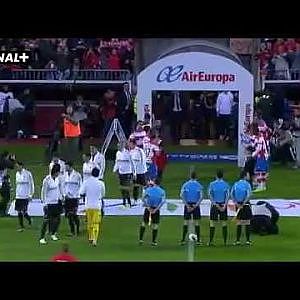 Pasillo del Granada al Real Madrid - YouTube